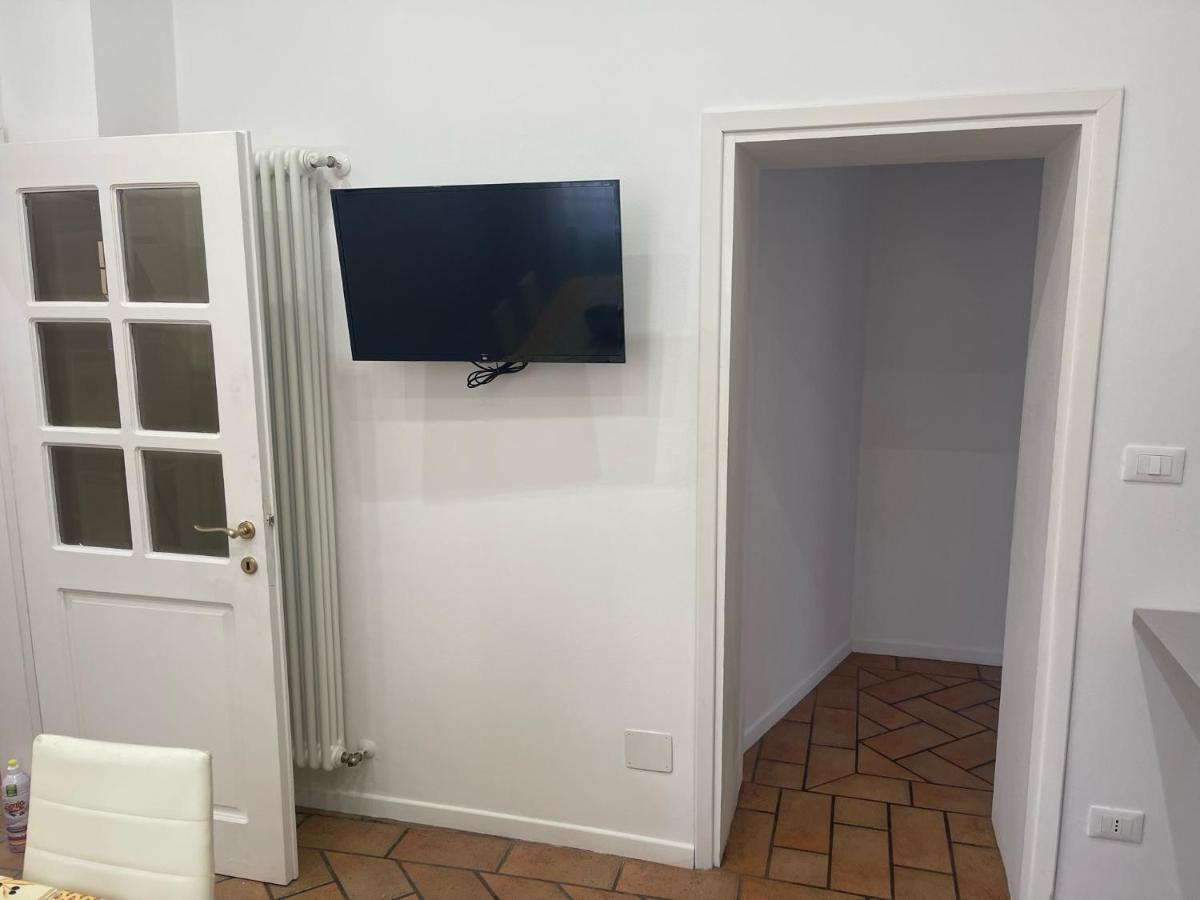 45 - Tourist House Bologna Oberdan - Self Check-In Leilighet Eksteriør bilde