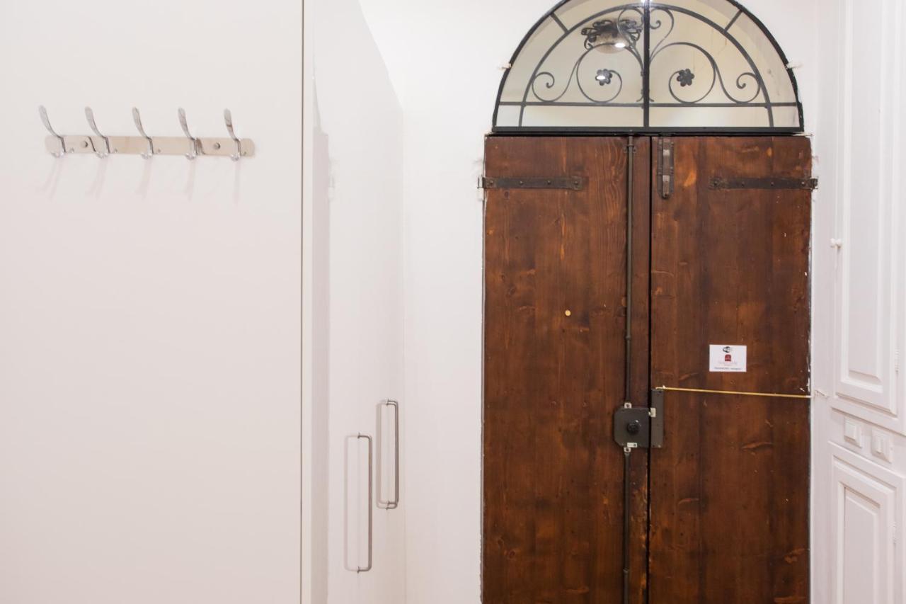 45 - Tourist House Bologna Oberdan - Self Check-In Leilighet Eksteriør bilde